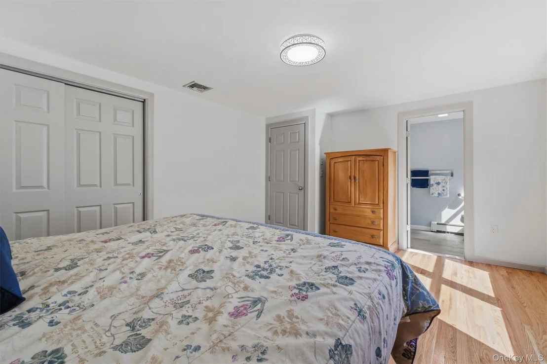 Photo of 77 Robin Drive