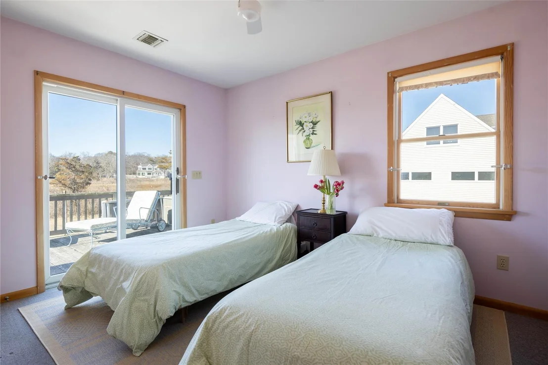 Photo of 17 Beach Road