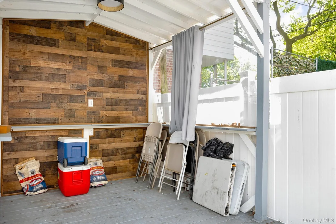Photo of 3152 Randall Avenue