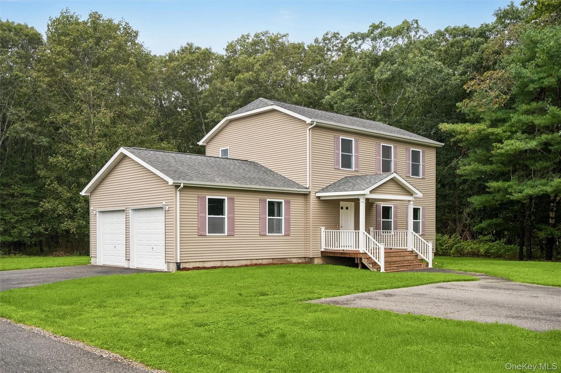Photo of 147A Old Country Rd