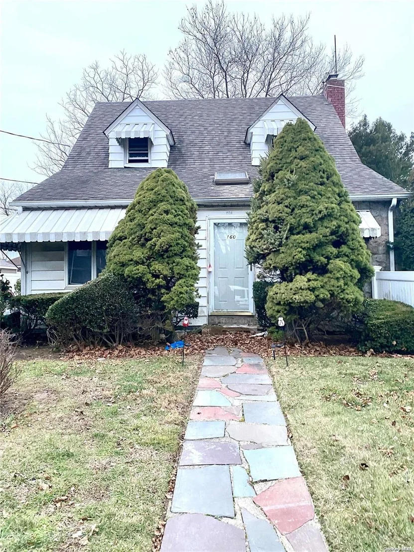 Photo of 160 Sweezy Avenue