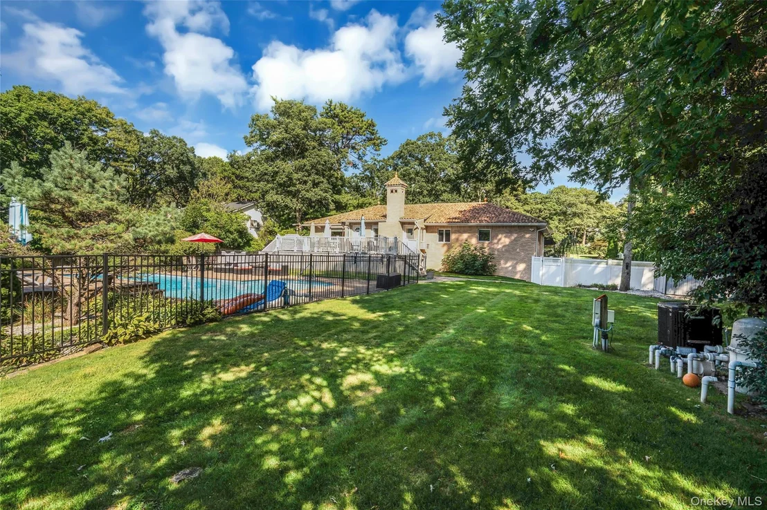 Photo of 96 McCulloch Drive