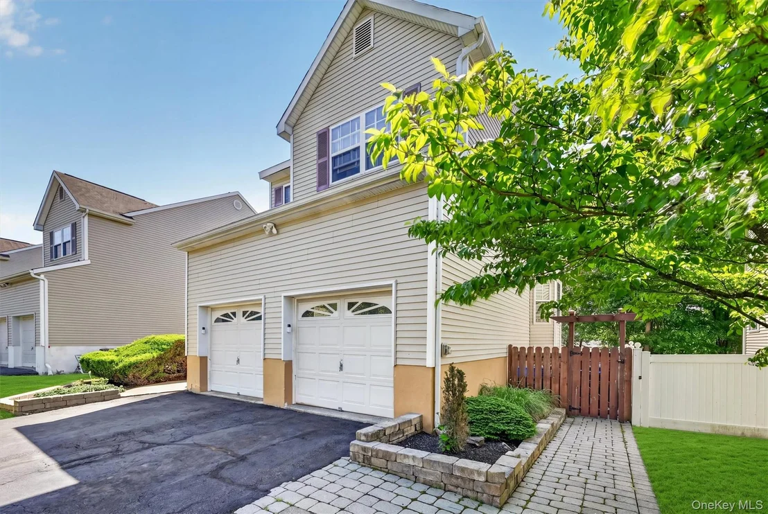 Photo of 20 Alexander Drive