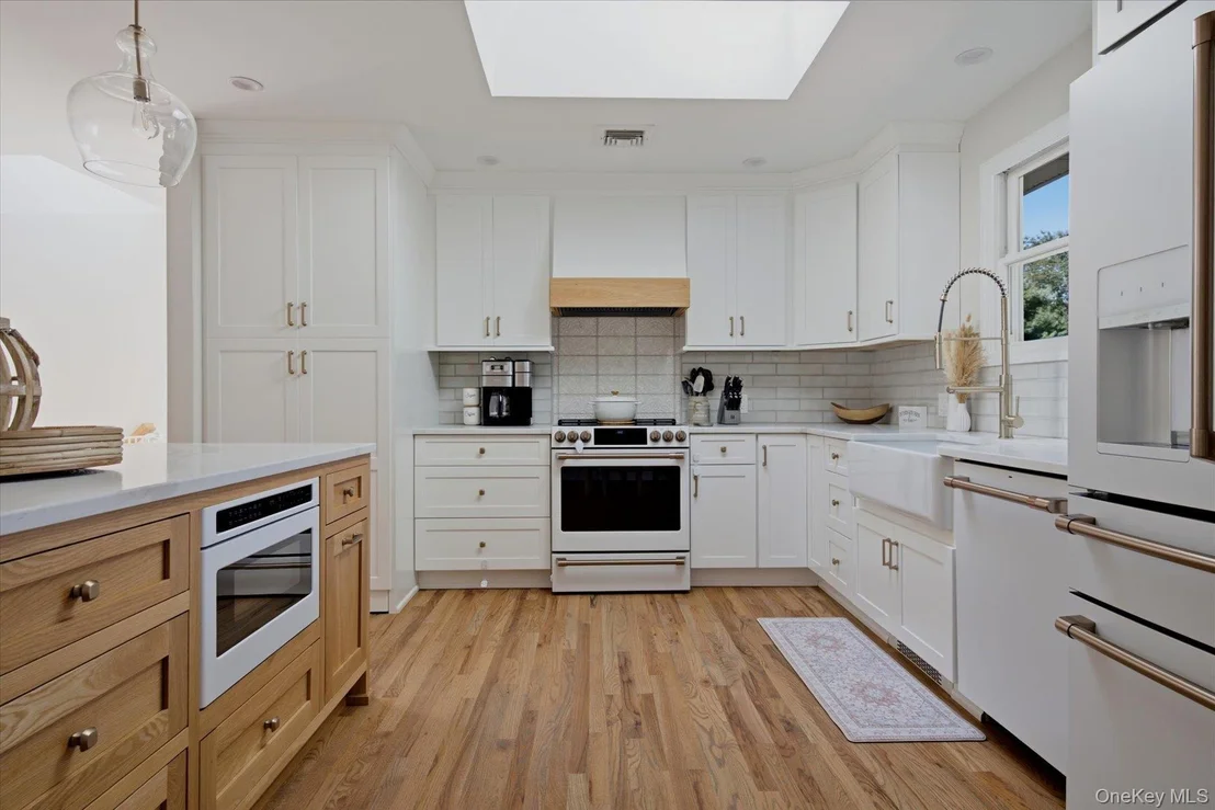 Photo of 772 Pulaski Road