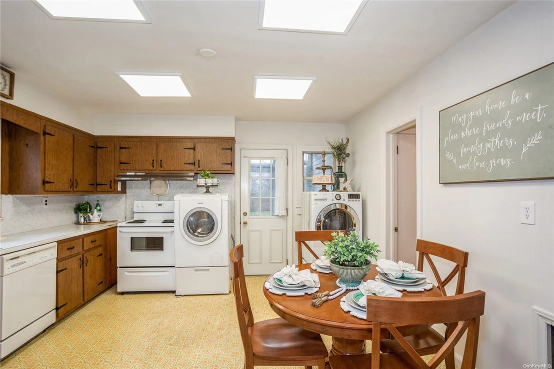 Photo of 25 2nd Avenue
