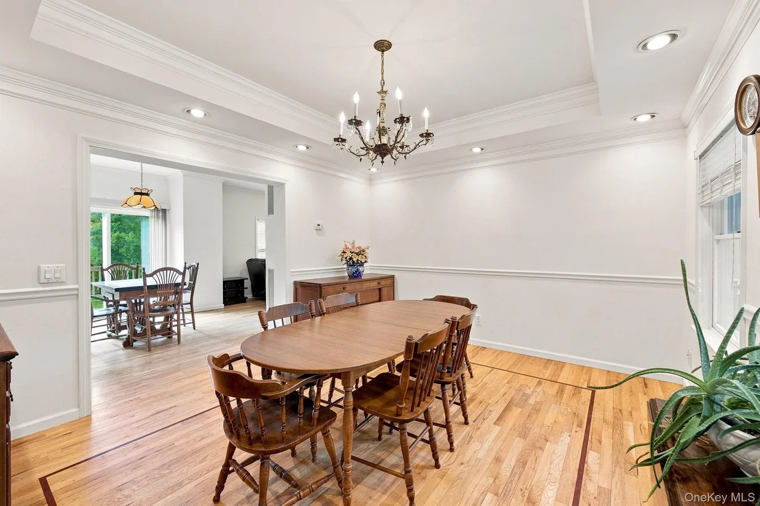 Photo of 480 Haviland Drive