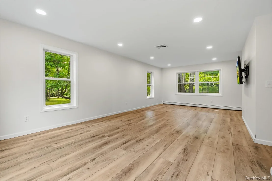 Photo of 63 Hunt Road