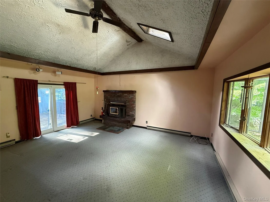 Photo of 11 Beekman Drive