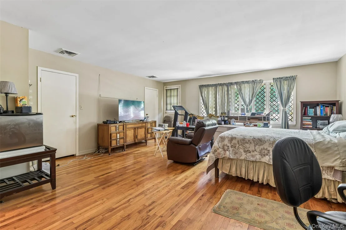 Photo of 62 Larch Hill Road