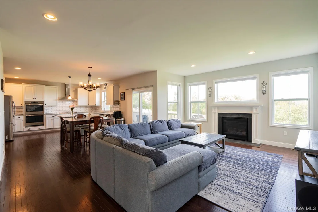 Photo of 58 Ridgeline Drive