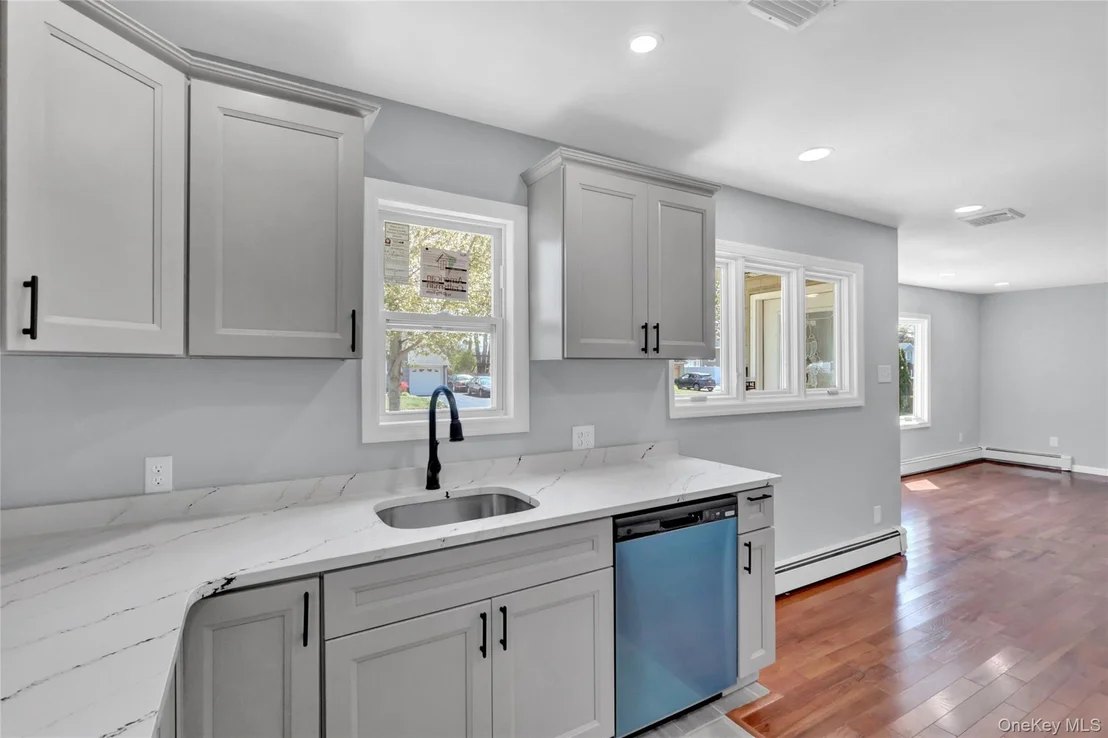 Photo of 339 Barton Avenue