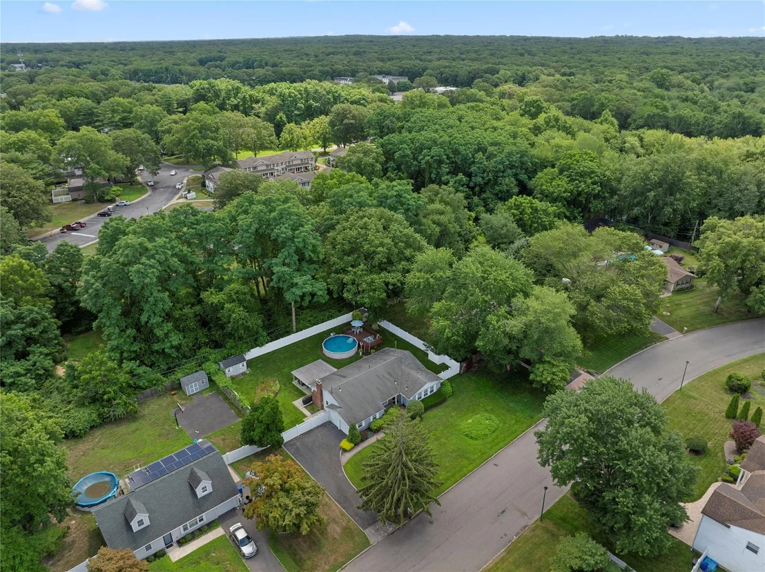 Photo of 39 Winfield Davis Drive