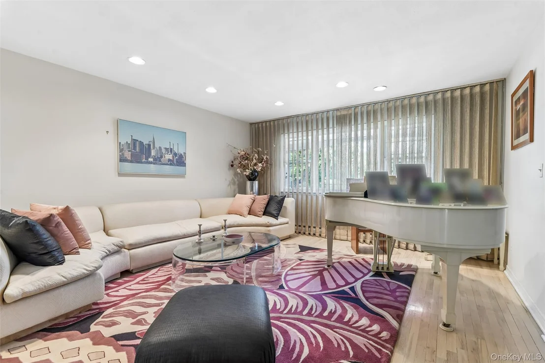 Photo of 62 Larch Hill Road