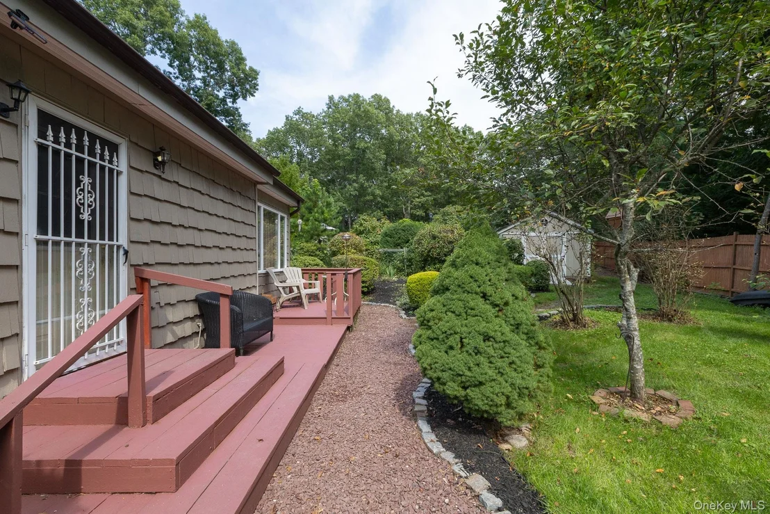 Photo of 30 Long Pond Road