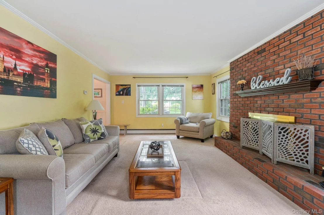 Photo of 20 Spaulding Lane