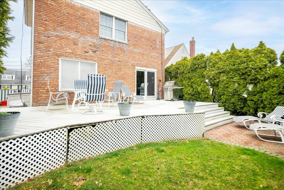 Photo of 897 Second Avenue