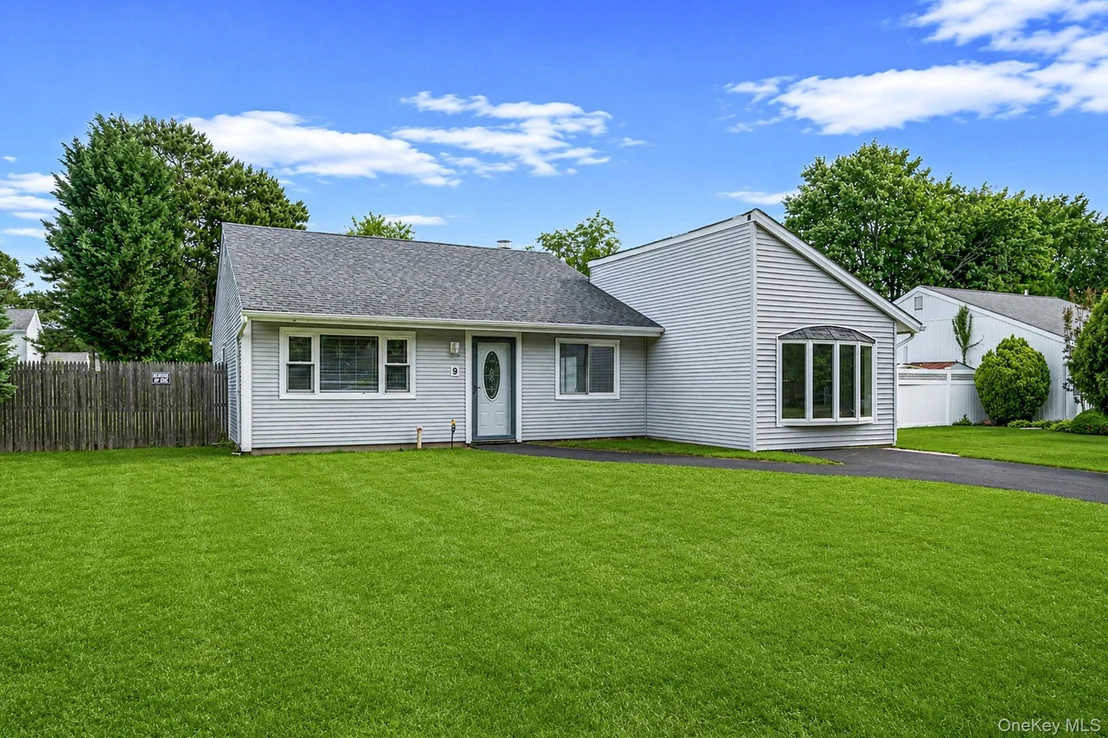 Photo of 9 Carson Lane