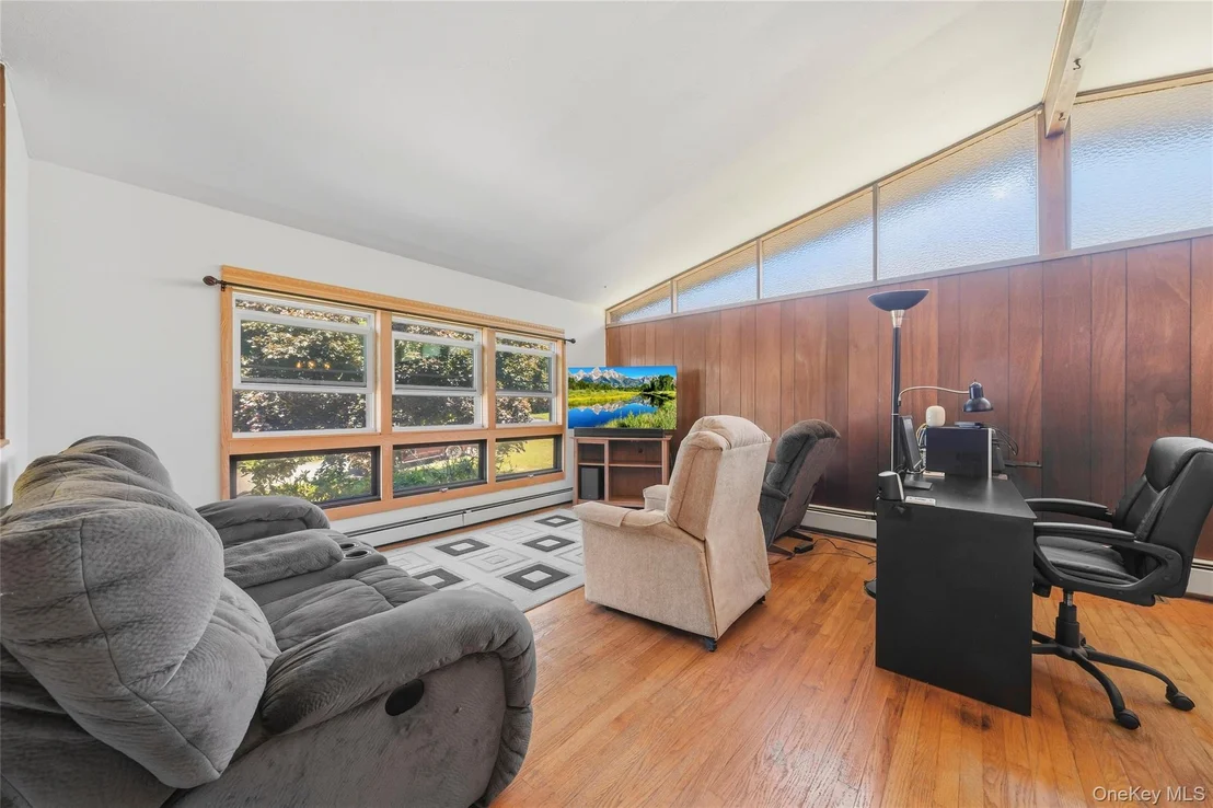Photo of 24 Dennis Drive