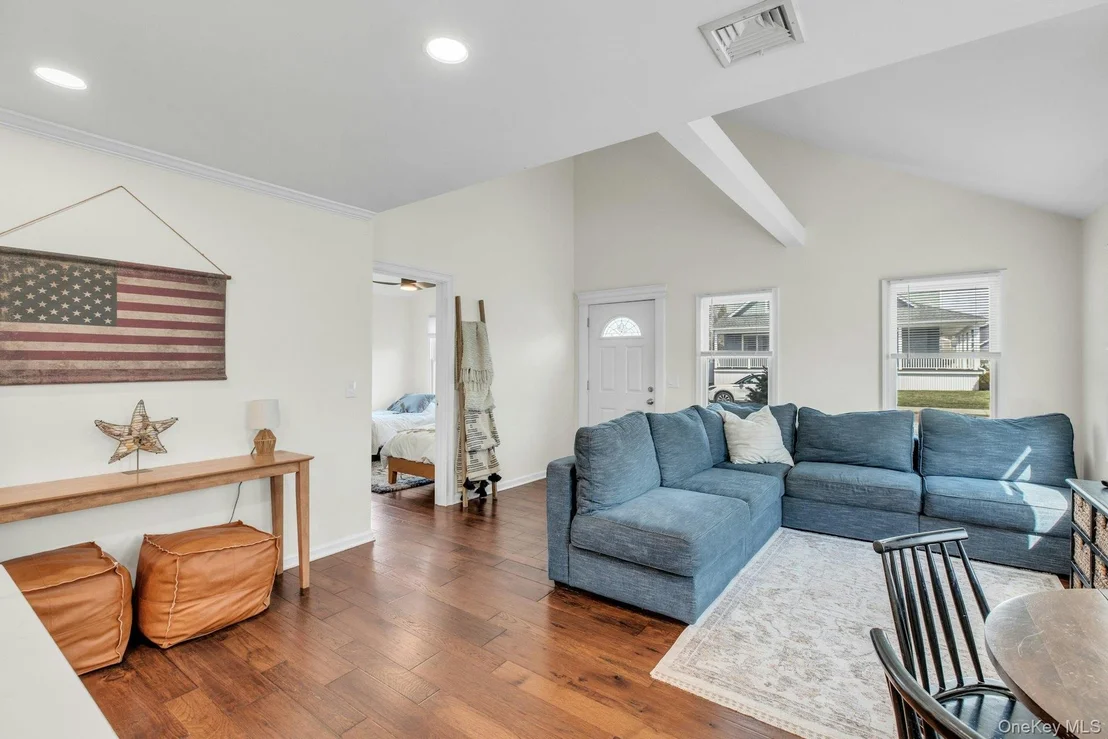 Photo of 39 Ocean Avenue