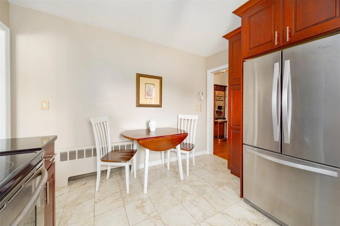 Photo of 18 Lorraine Boulevard