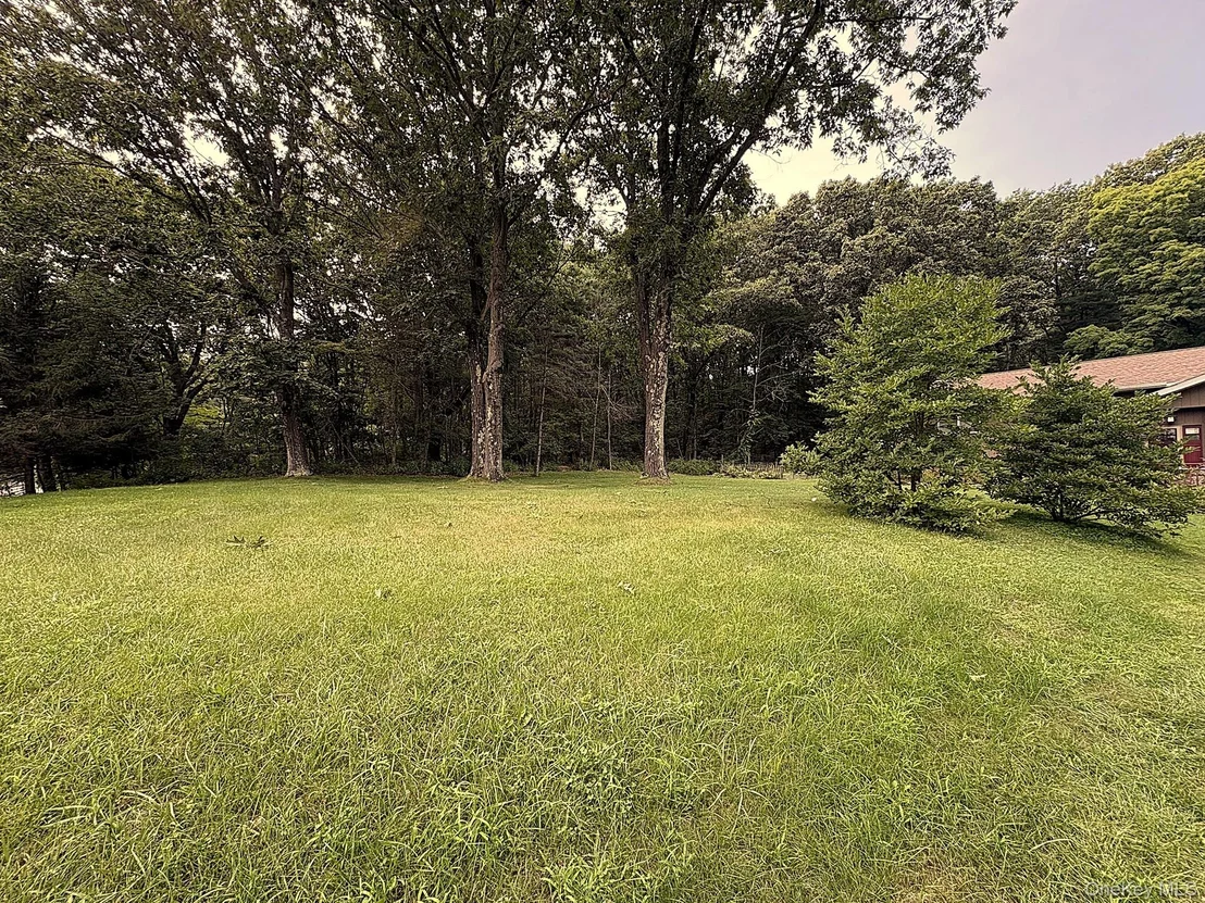 Photo of 33 Twin Bridges Road