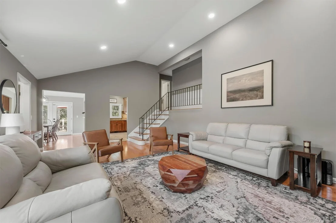 Photo of 47 Scenic Drive