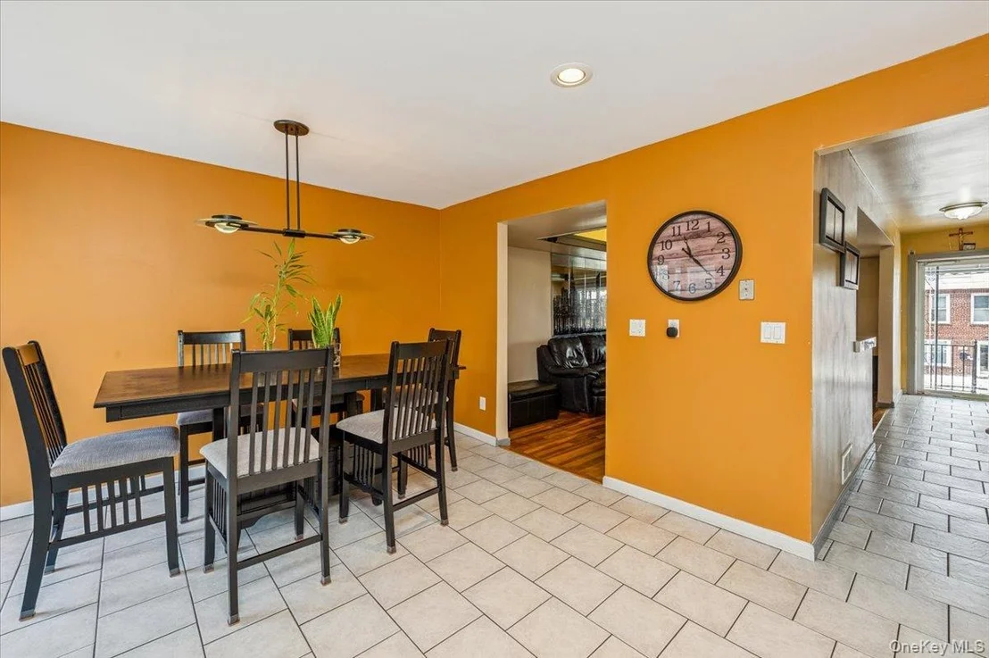 Photo of 228 Calhoun Avenue