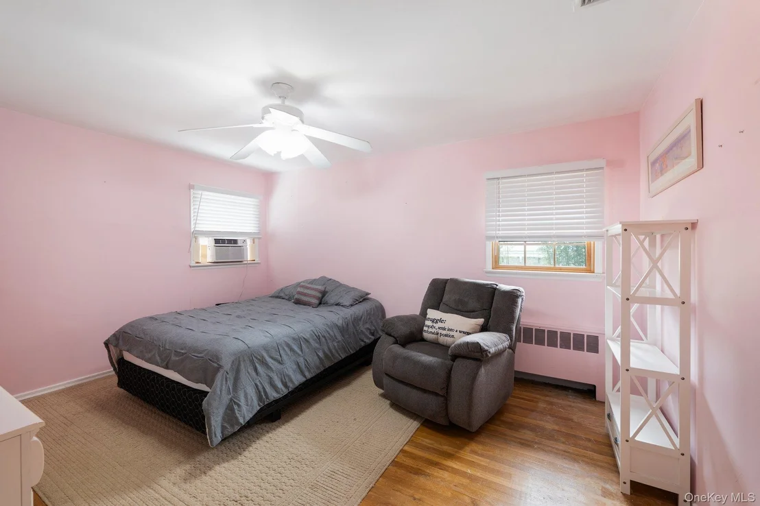 Photo of 9 Princeton Drive