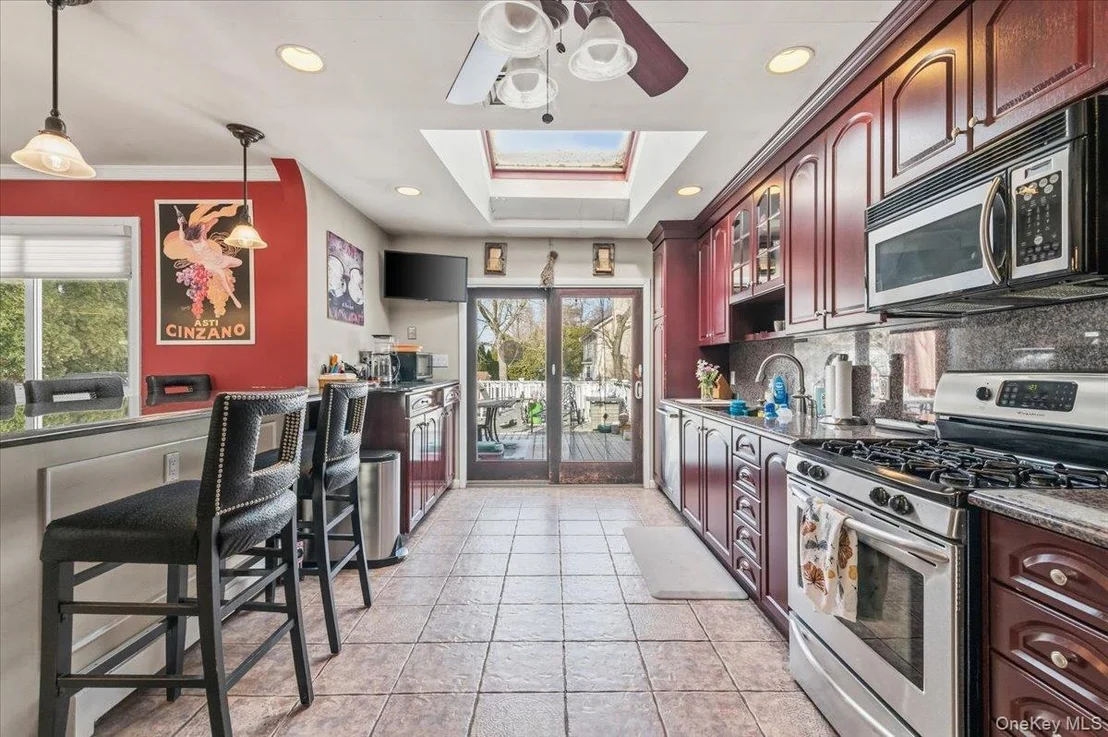 Photo of 62 Eileen Avenue