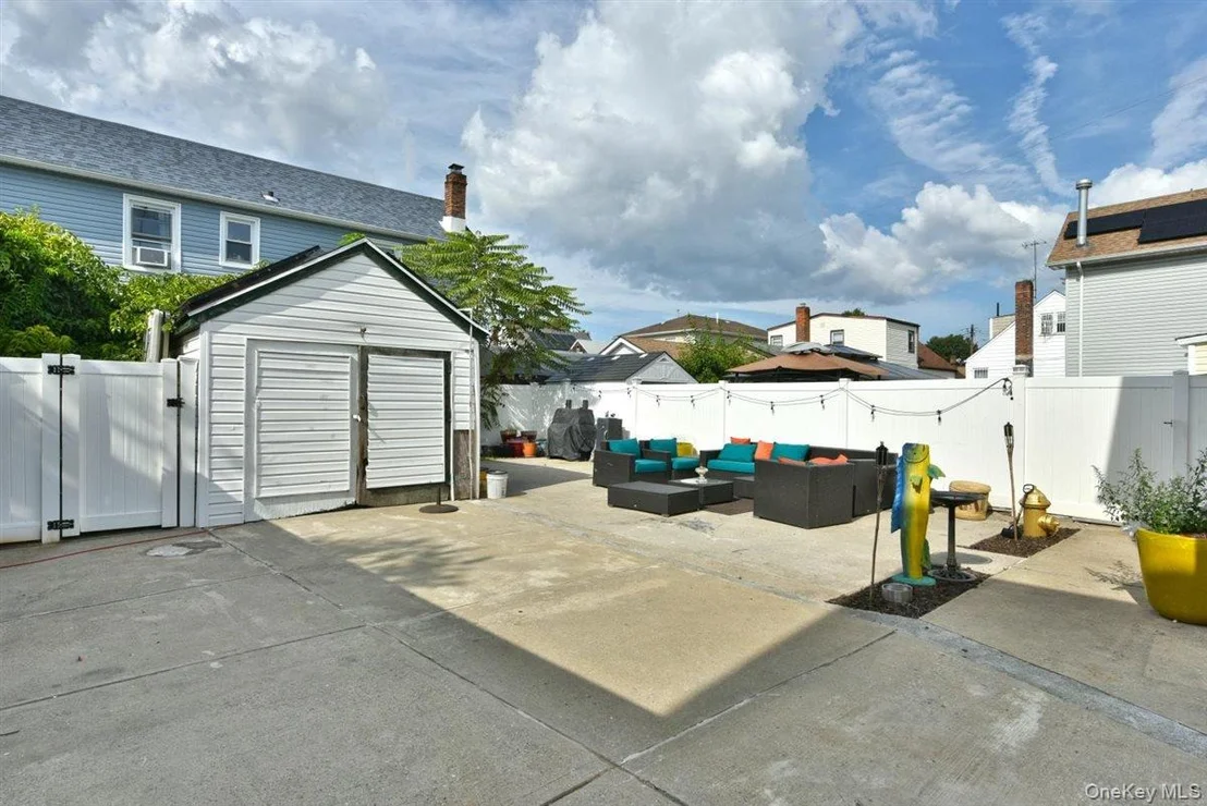 Photo of 175-05 145th Drive