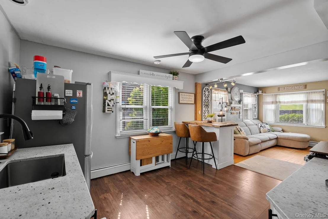 Photo of 54 Boulevard