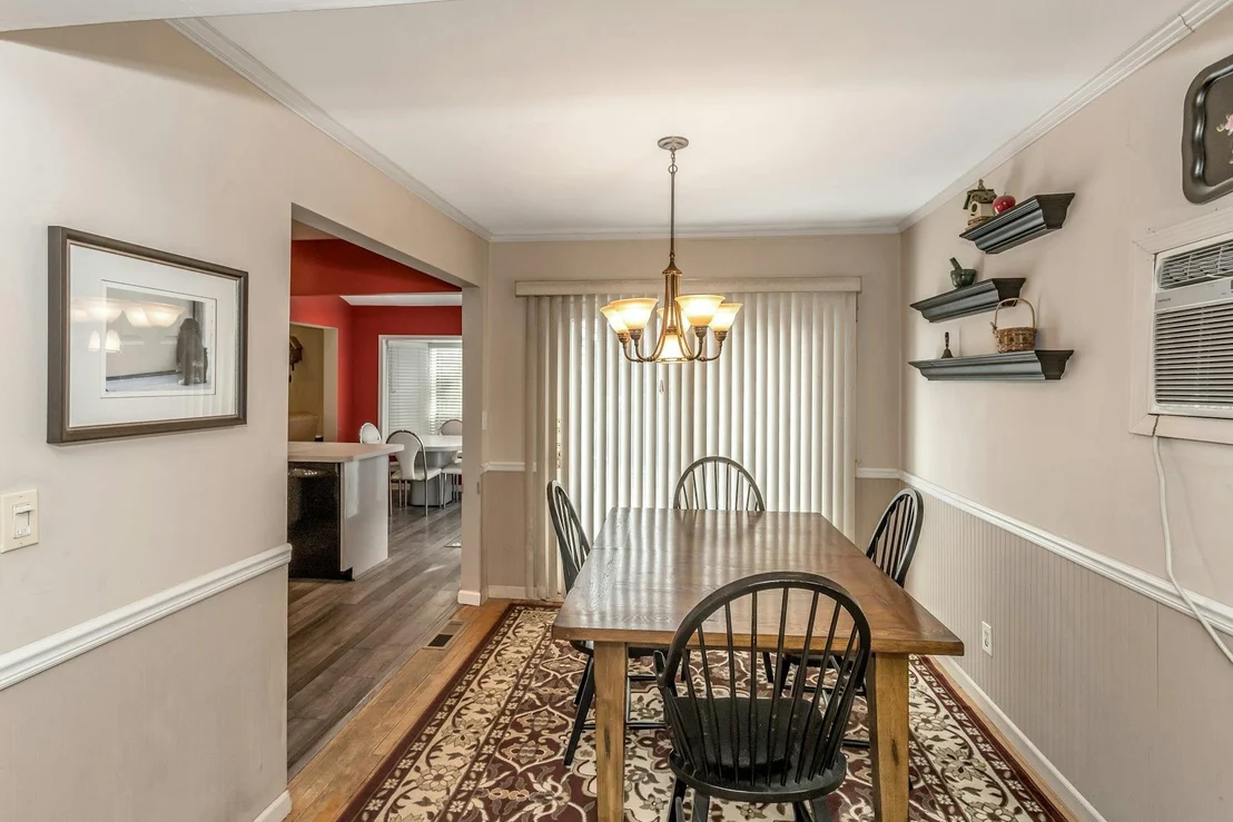 Photo of 591 Seminole Road