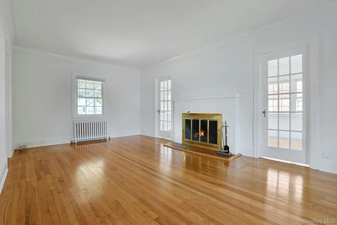 Photo of 54 Bowman Avenue