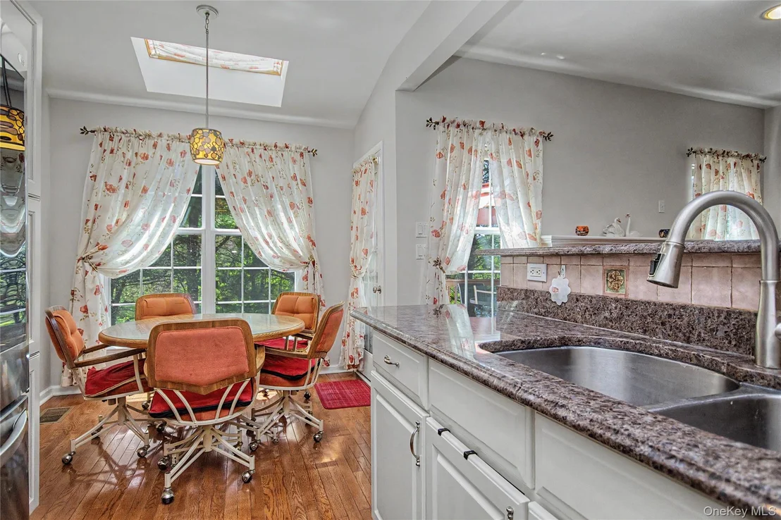 Photo of 760 Huntington Drive
