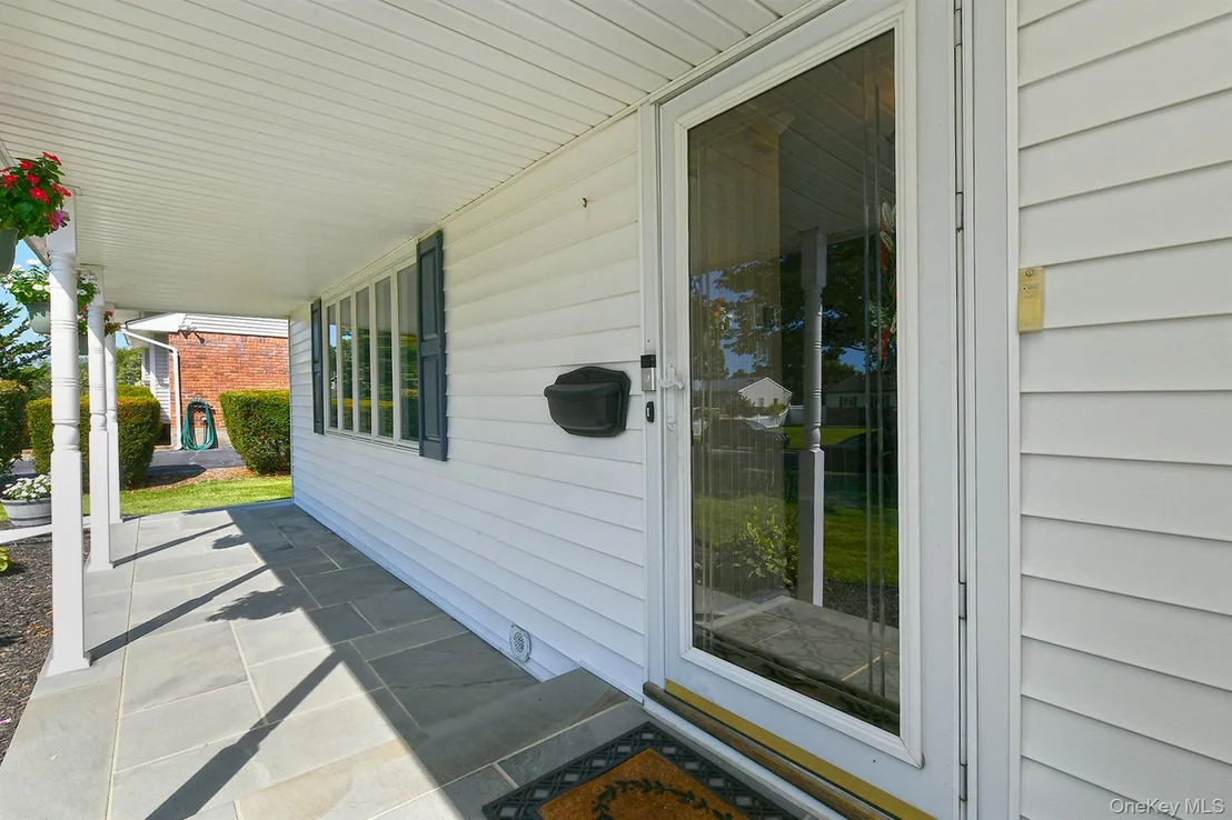Photo of 42 Montrose Drive