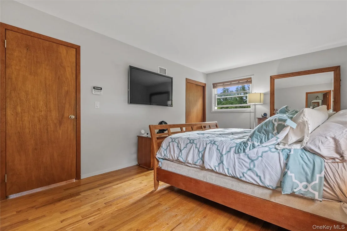 Photo of 224 Willow Drive