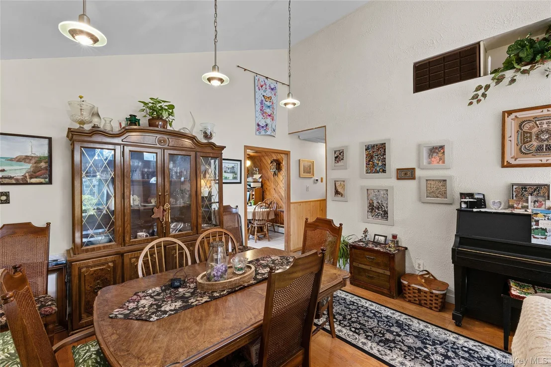 Photo of 24 Yosemite Lane