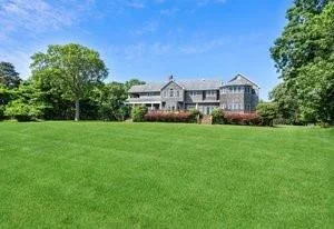 Photo of 3 Old Mastic Drive