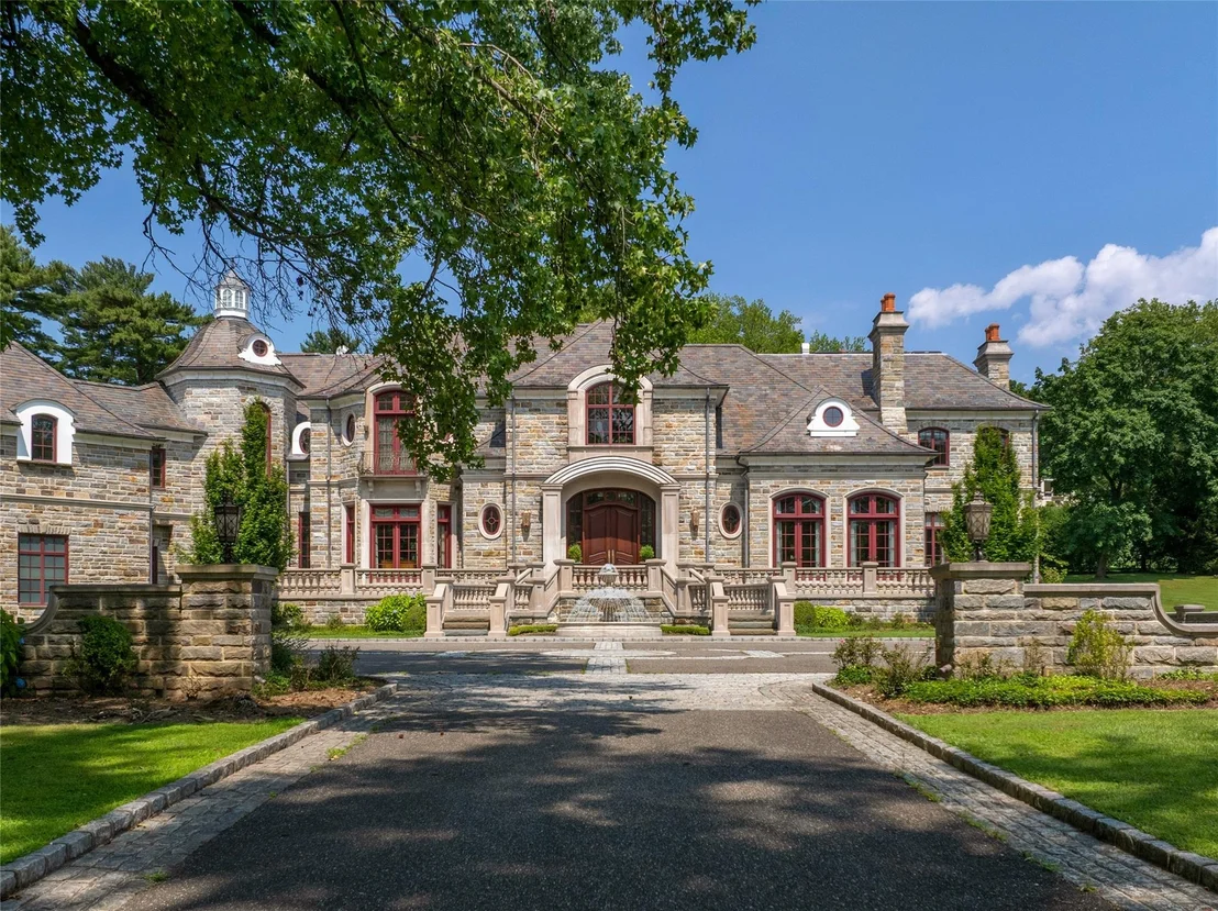 Photo of 102 Horseshoe Road