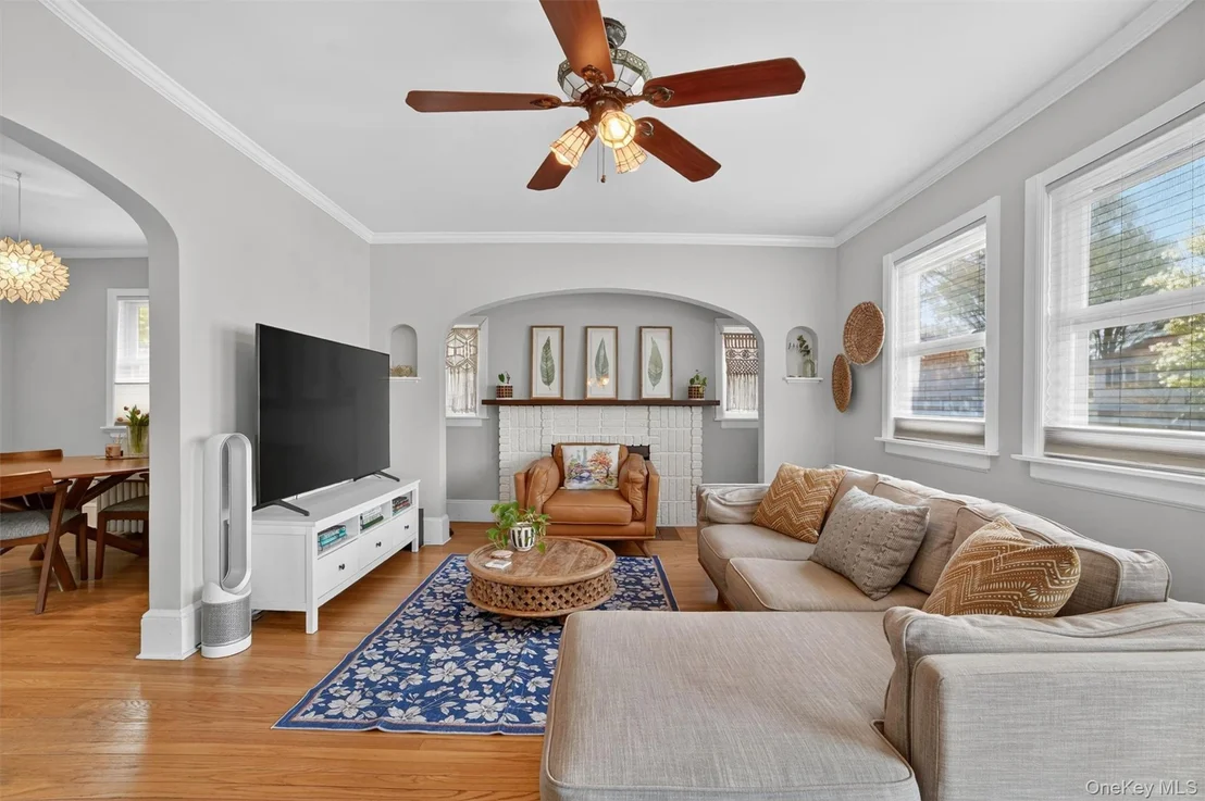 Photo of 18 2nd Avenue
