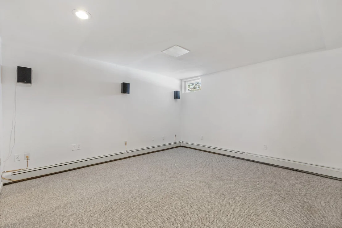 Photo of 8 Durrschmidt Road