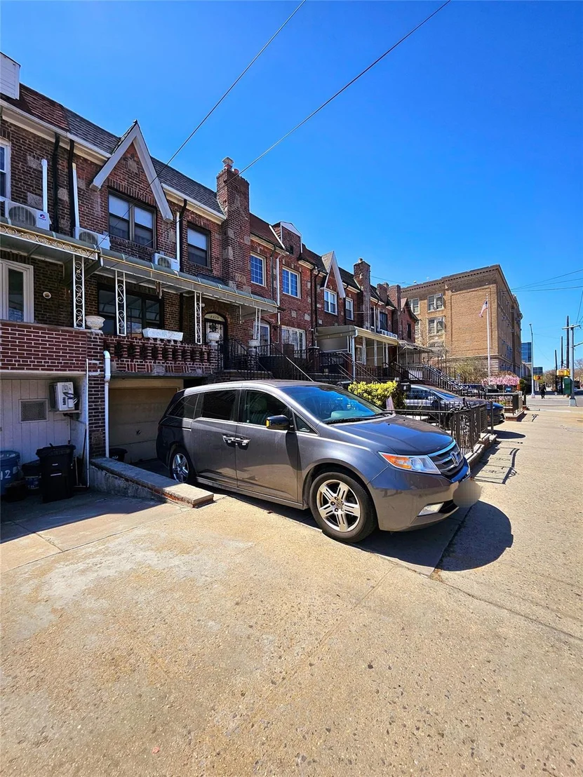 Photo of 2310 60th Street