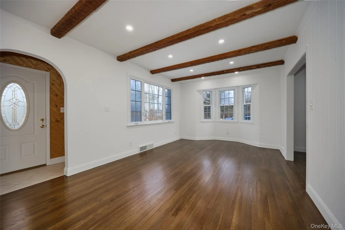 Photo of 354 Van Wagner Road