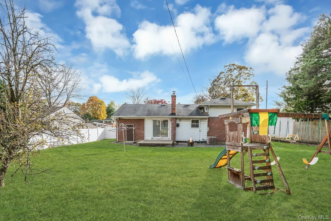 Photo of 44 Delaware Avenue