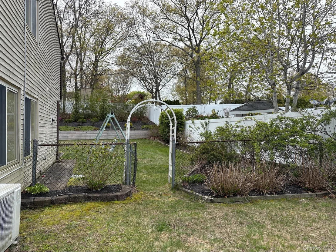 Photo of 173 Sequoia Drive