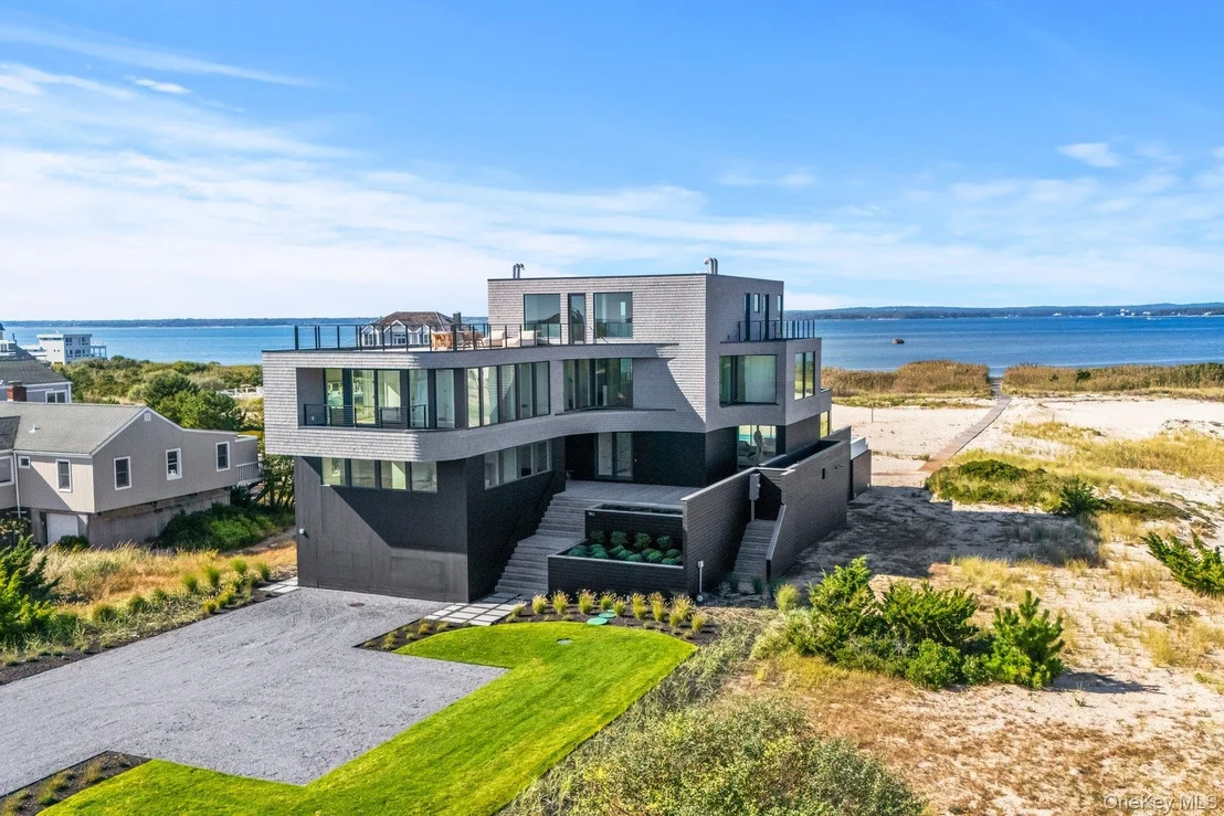 Photo of 780 Dune Road