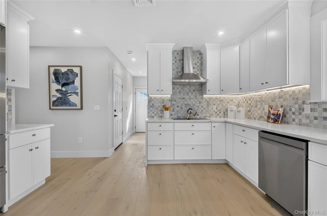 Photo of 2 Lee Place