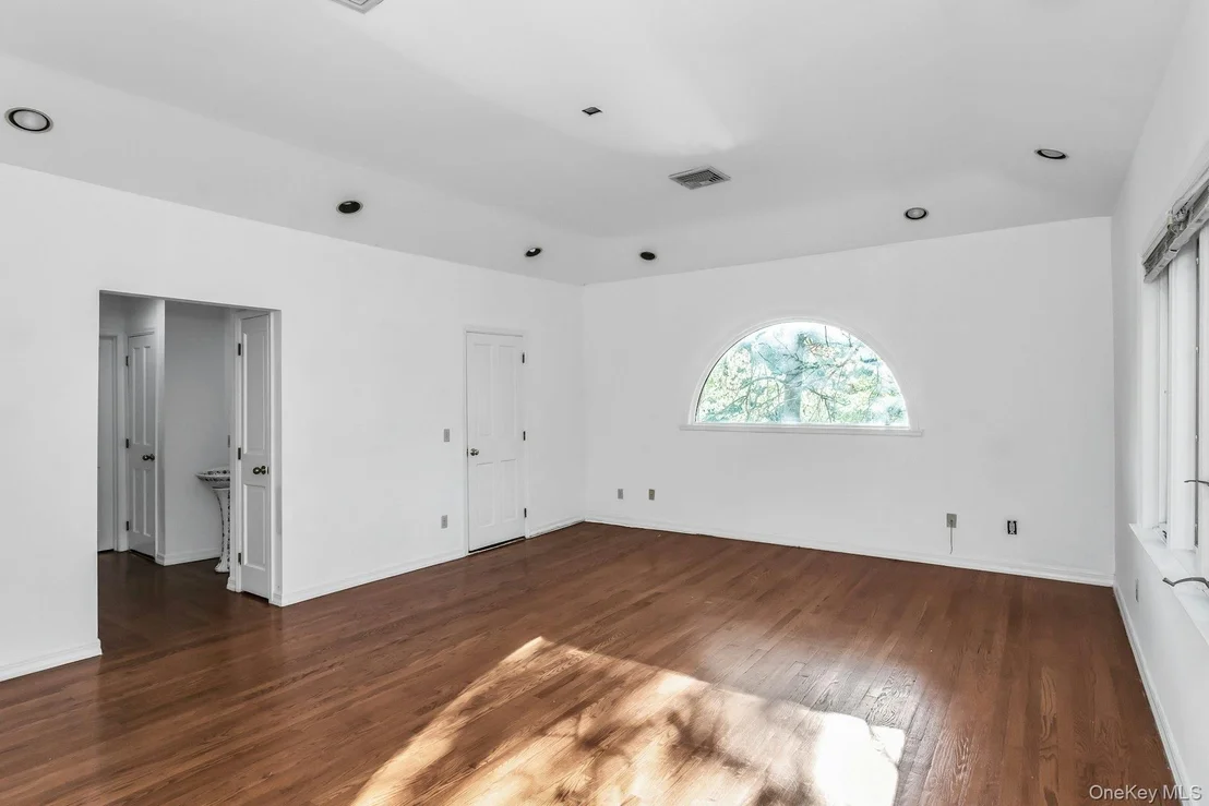 Photo of 21 Overbrooke Lane