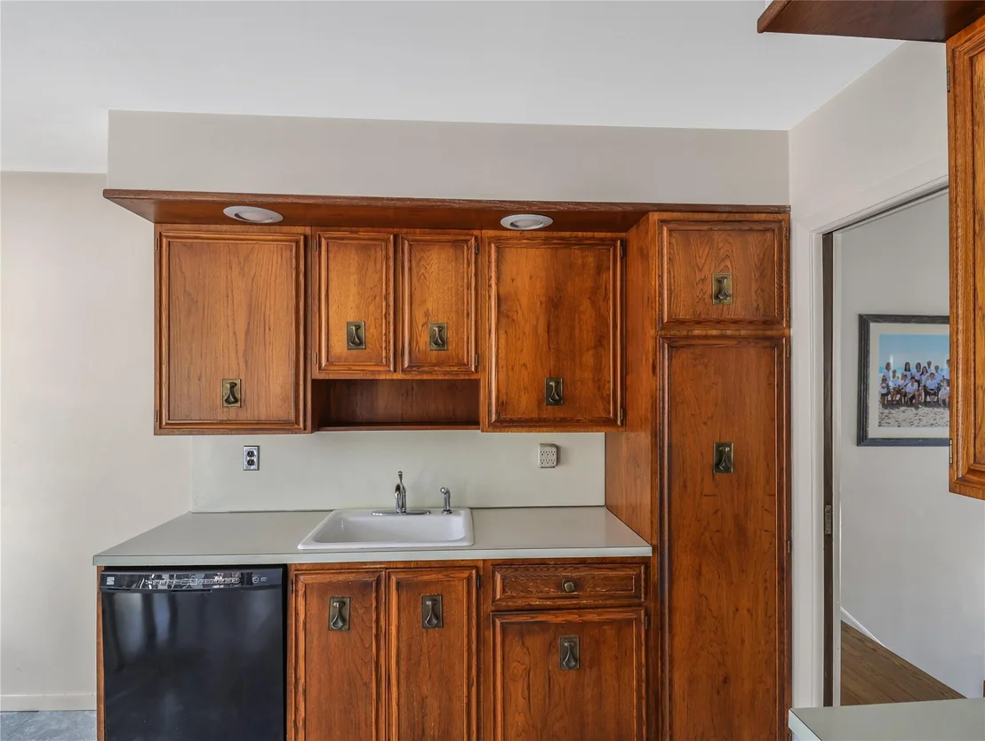 Photo of 178 Violet Drive