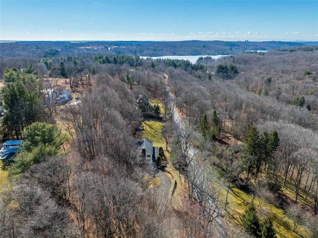 Photo of 10 Whippoorwill Road